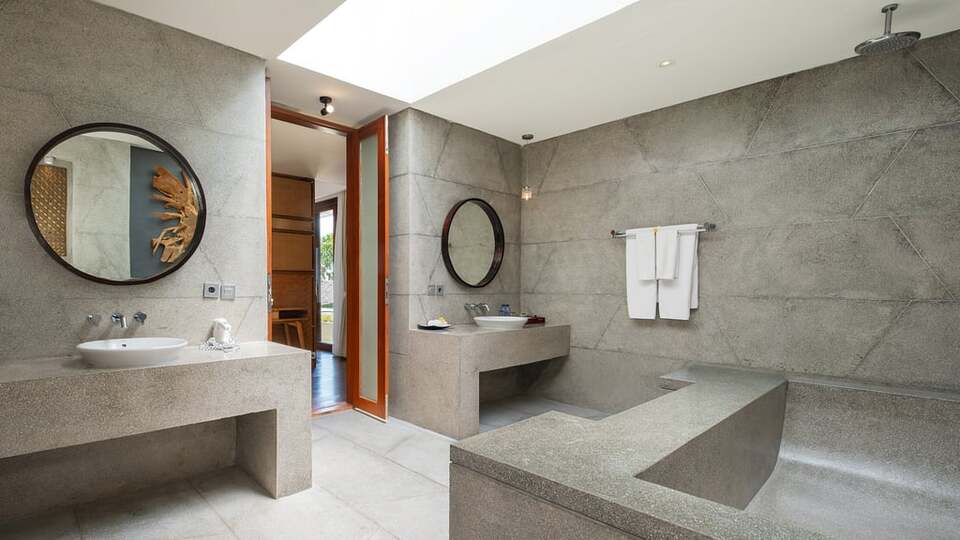 5 Star The Chand’s Three – Elevated Beachfront Escape