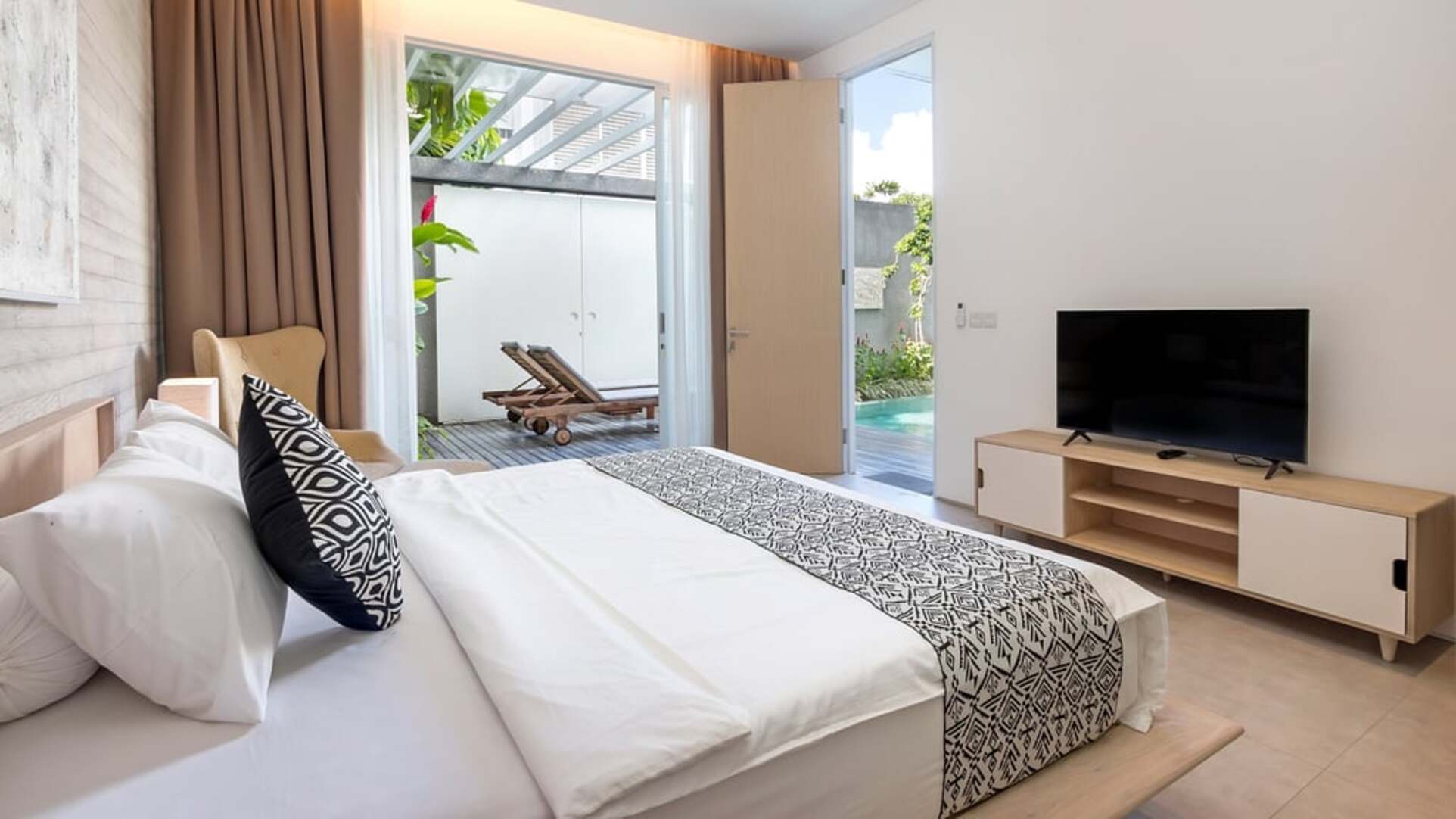 5 Star Swan Villas – Twin Villa Escape