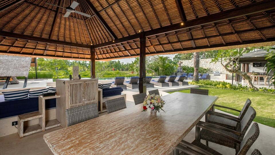 5 Star Villa Kubu Dewi Sri – Canggu Ricefield Retreat