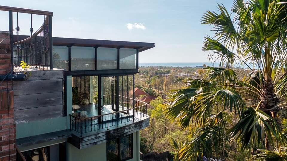 5 Star Ocean Forest Villa – Bingin Forest Escape