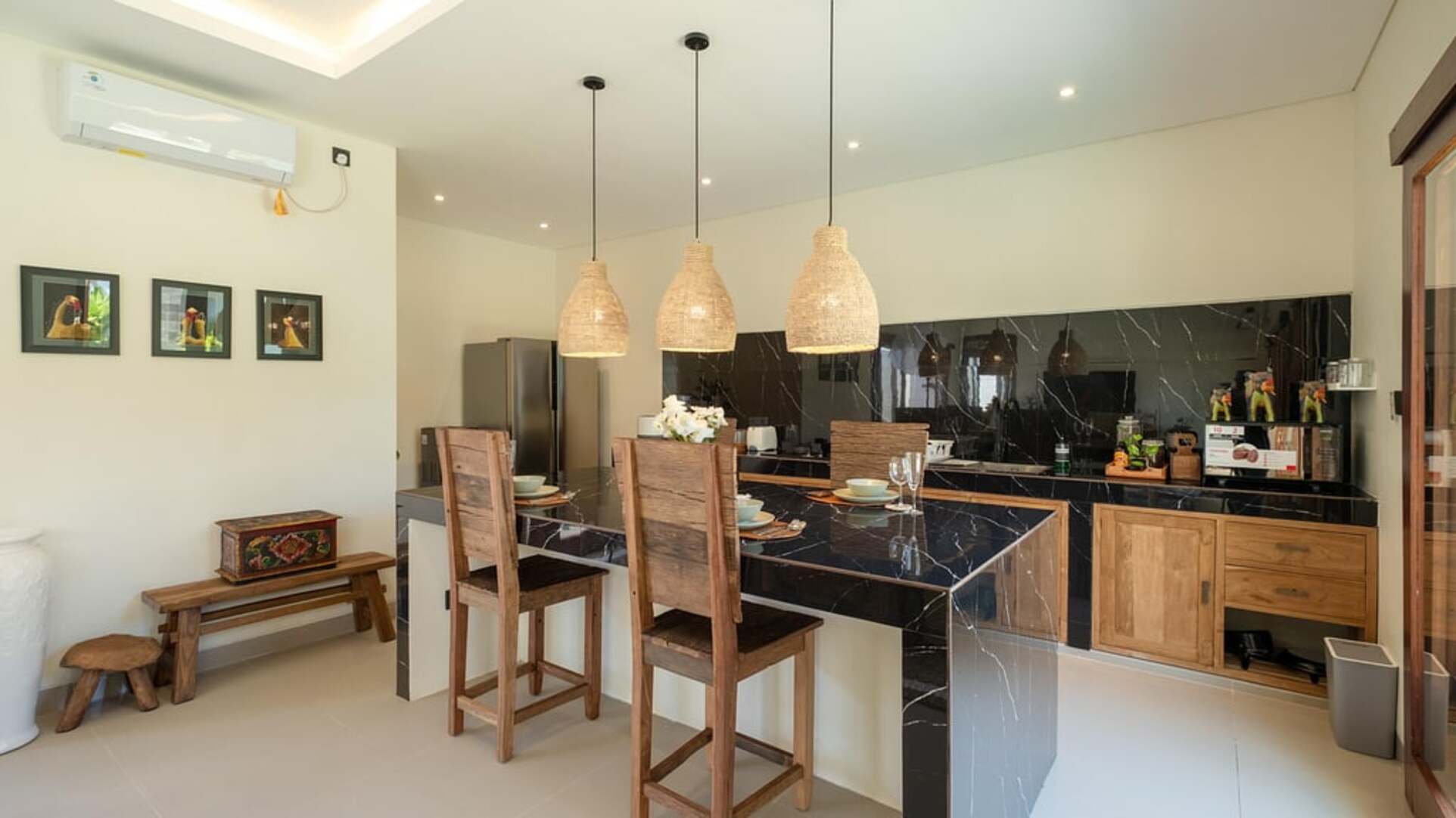 5 Star Villa Lange 2 – Serene Seminyak Escape