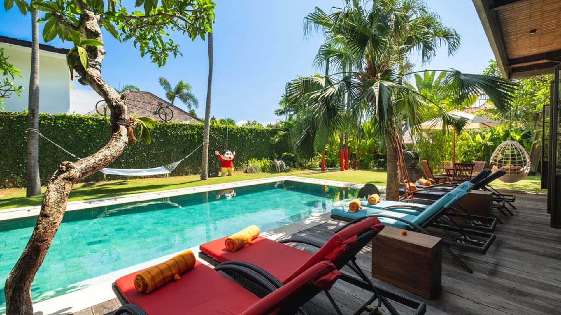 5 Star NicoNico Mansion – Eclectic Seminyak Mansion