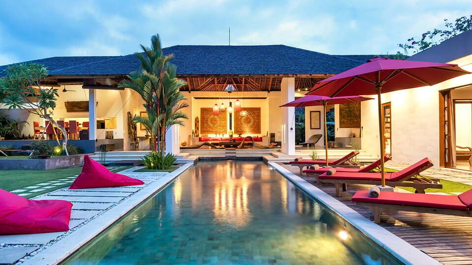5 Star Alarte Estate – Elegant Seminyak Escape