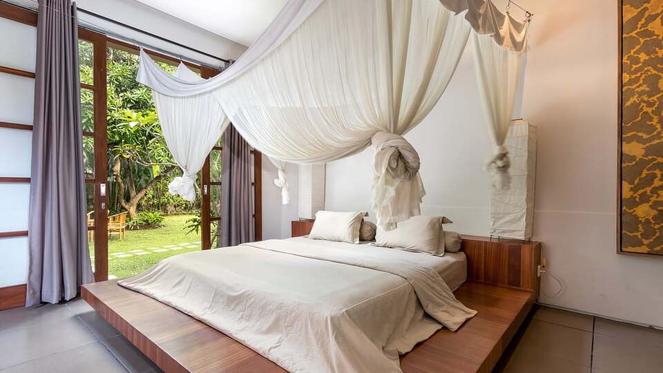 5 Star Alarte Estate – Elegant Seminyak Escape