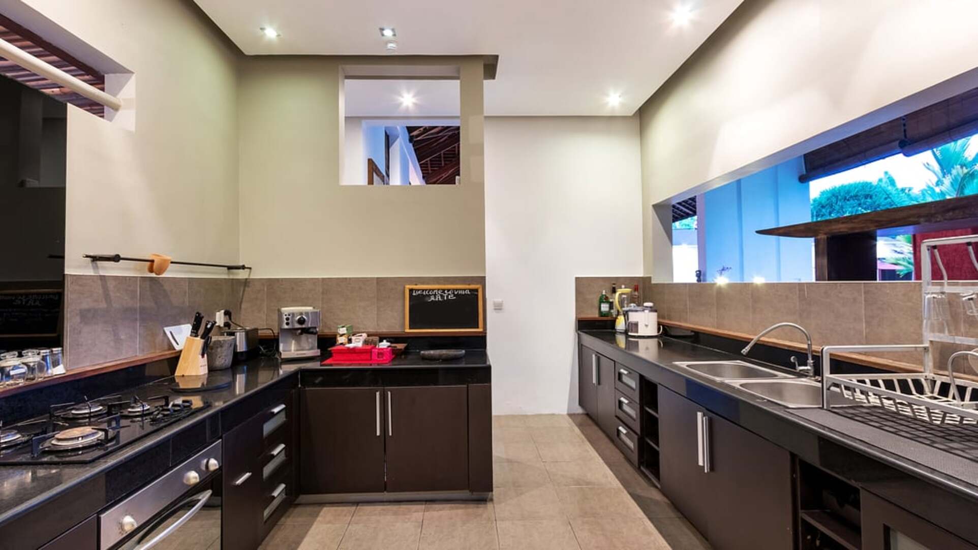5 Star Alarte Estate – Elegant Seminyak Escape