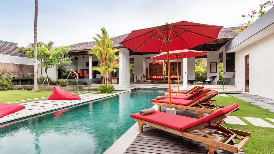 5 Star Alarte Estate – Elegant Seminyak Escape