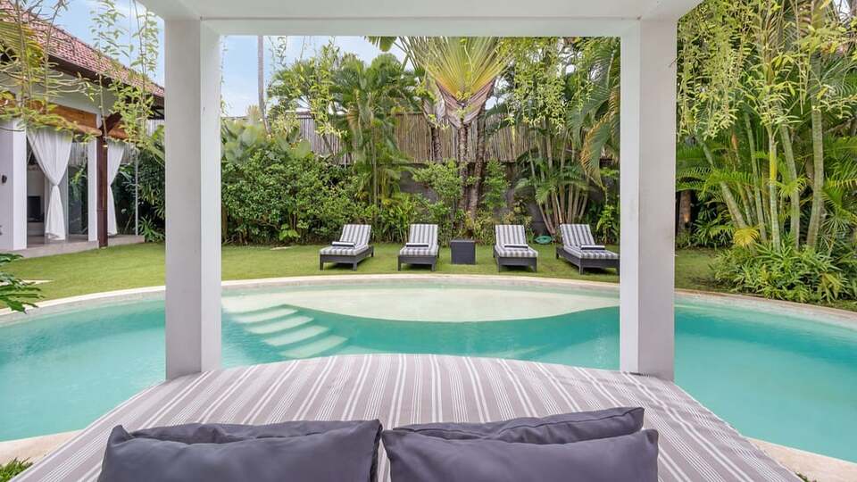 5 Star Alice Estate – Serene Seminyak Estate