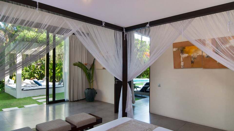 5 Star Alice Estate – Serene Seminyak Estate