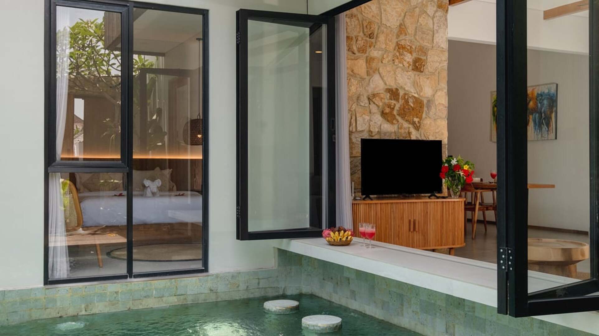 5 Star Elephant Villa 4 – Modern Ubud Sanctuary