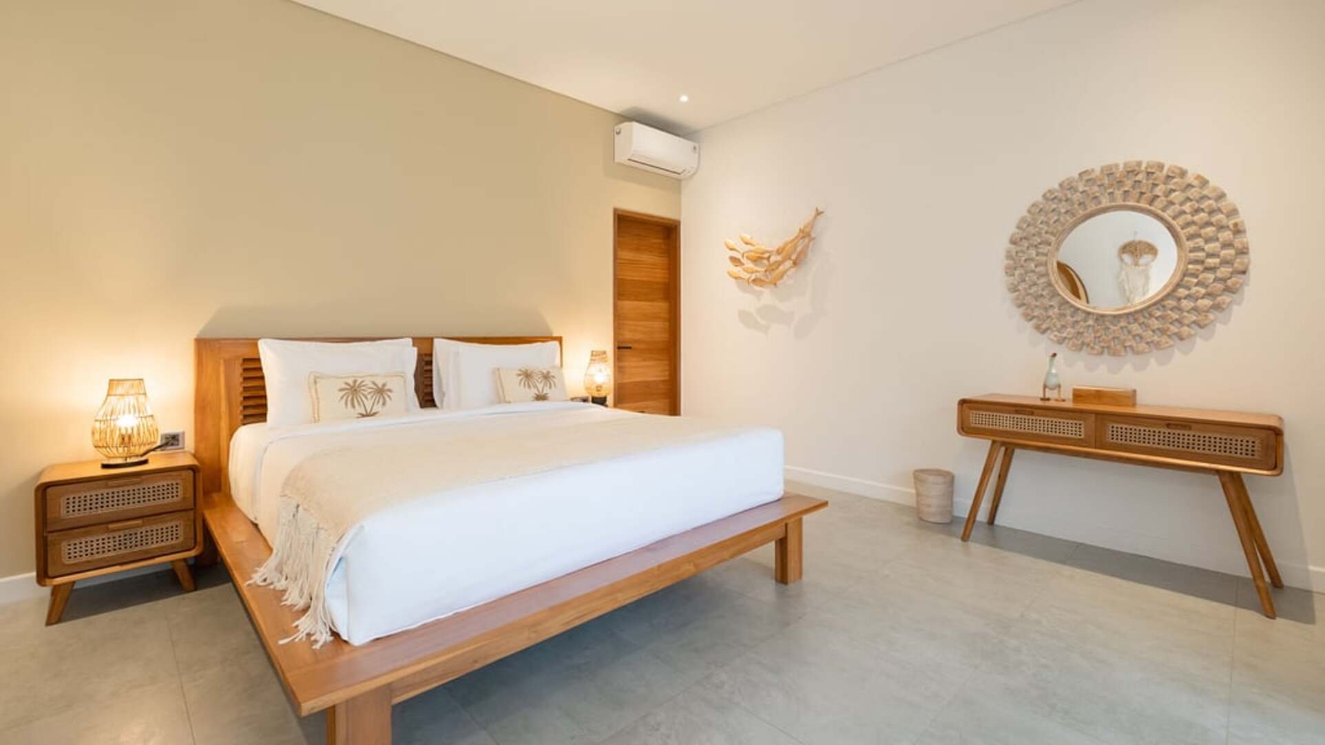 5 Star Villa Suka Sawah – Ricefield Serenity