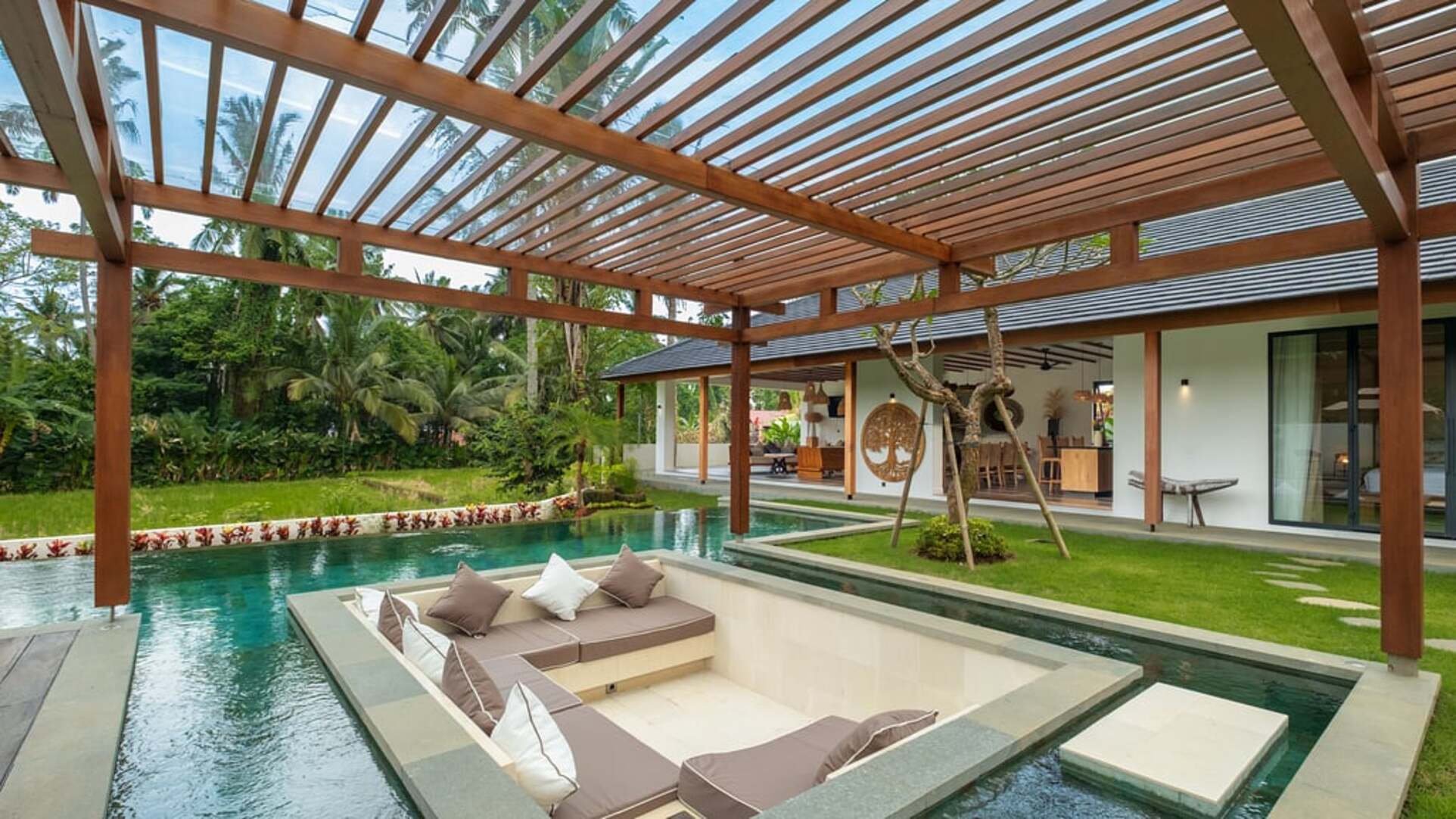 5 Star Villa Suka Sawah – Ricefield Serenity
