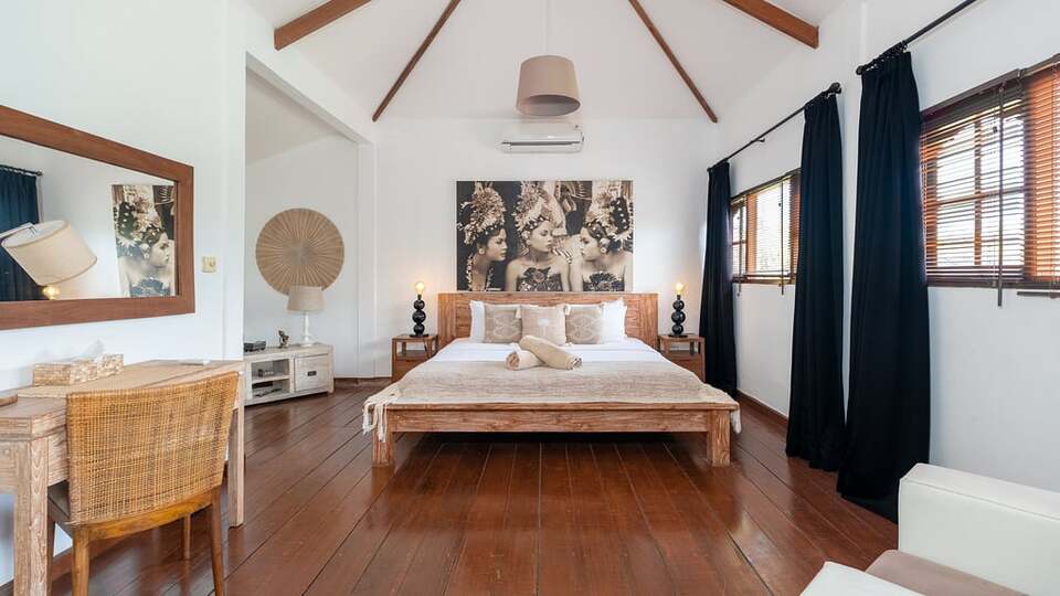 5 Star Villa Mogi – Serene Garden Escape