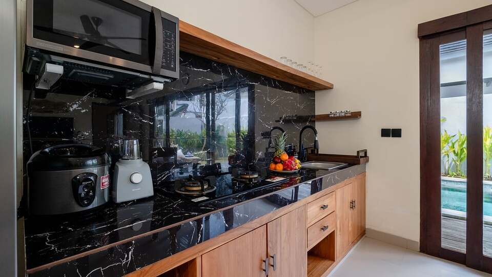 5 Star Villa Lange 3 - Modern Balinese Elegance