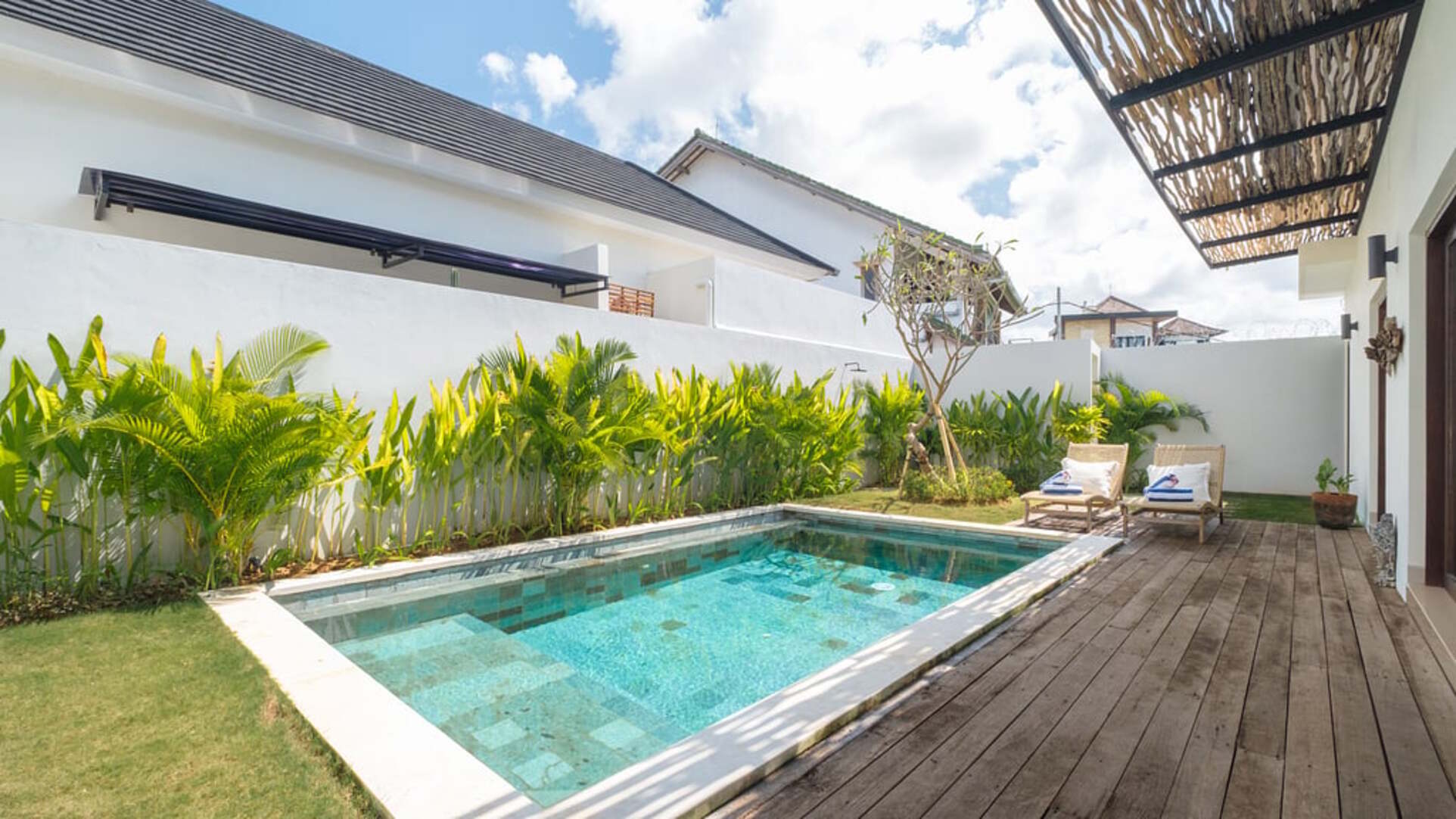 5 Star Villa Lange 3 - Modern Balinese Elegance