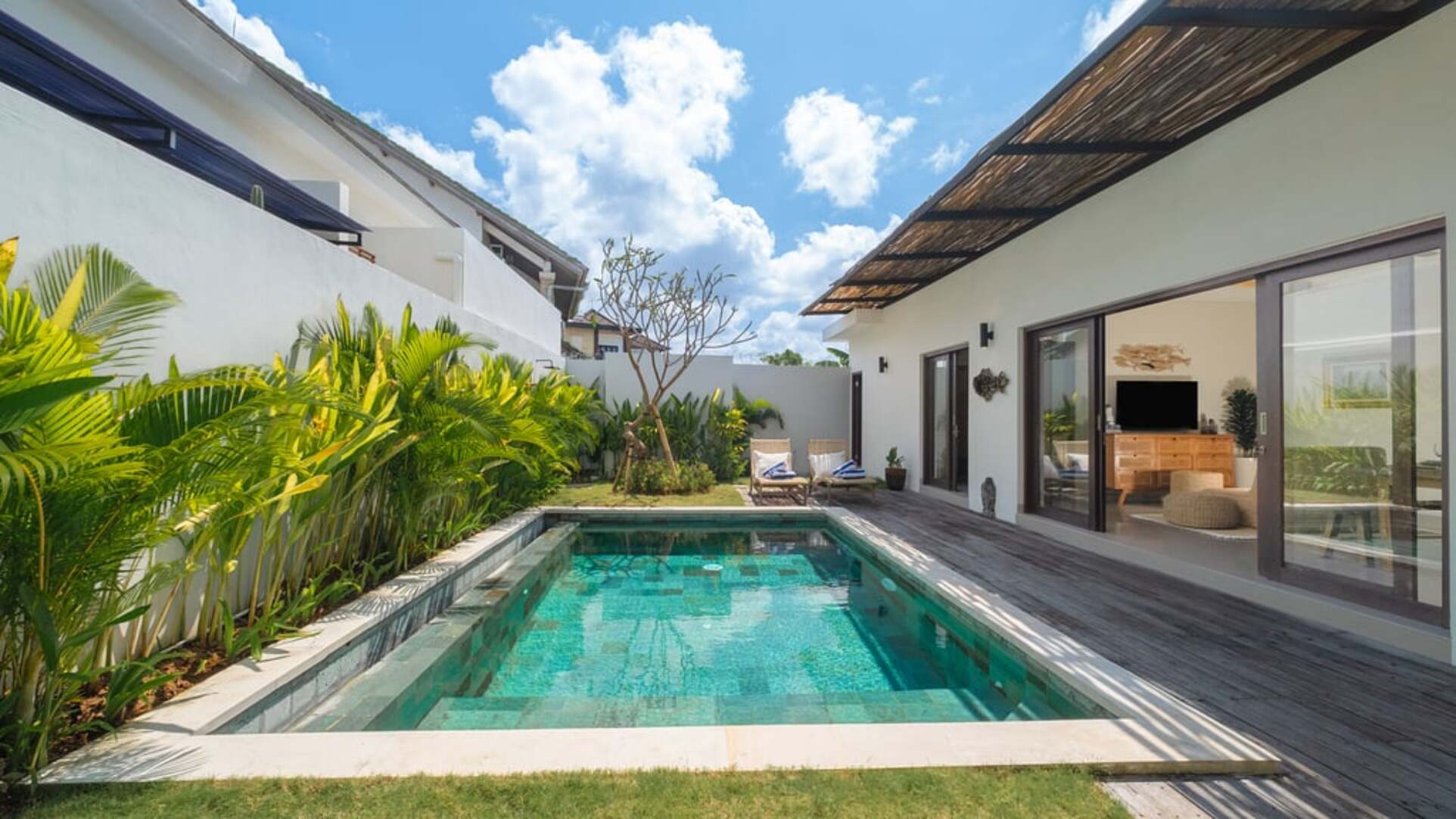5 Star Villa Lange 3 - Modern Balinese Elegance