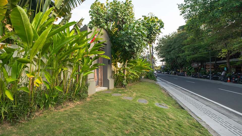 5 Star M Villa 318 Canggu - Tropical Elegance