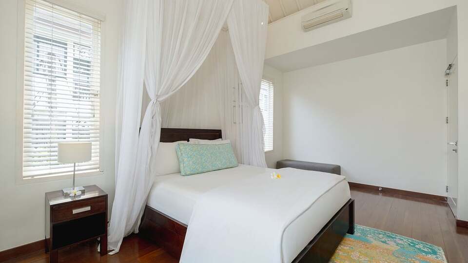 5 Star Villa Merta Sari 10 - Tropical Seminyak Retreat