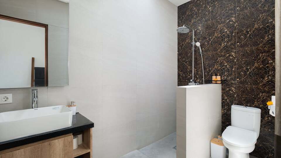 5 Star Villa Cansavina - Modern Seminyak Serenity