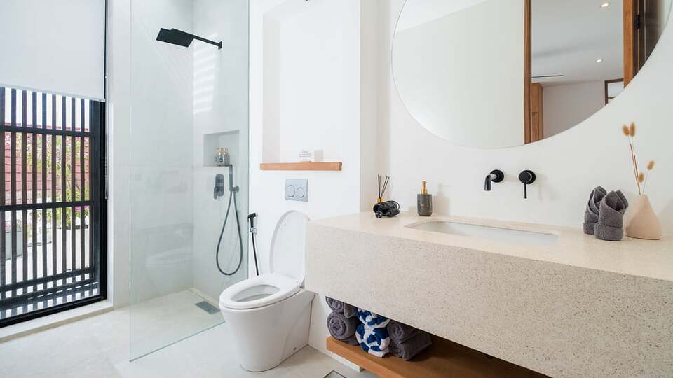 5 Star Loona Palm Canggu Estate - Contemporary Tropical Escape