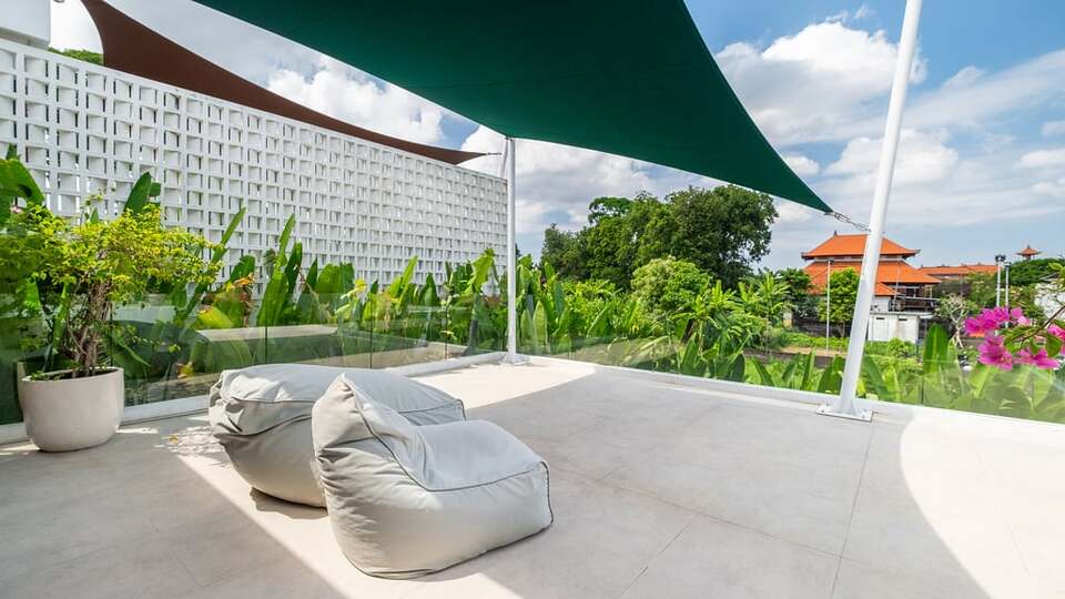 5 Star Loona Palm Canggu Estate - Contemporary Tropical Escape