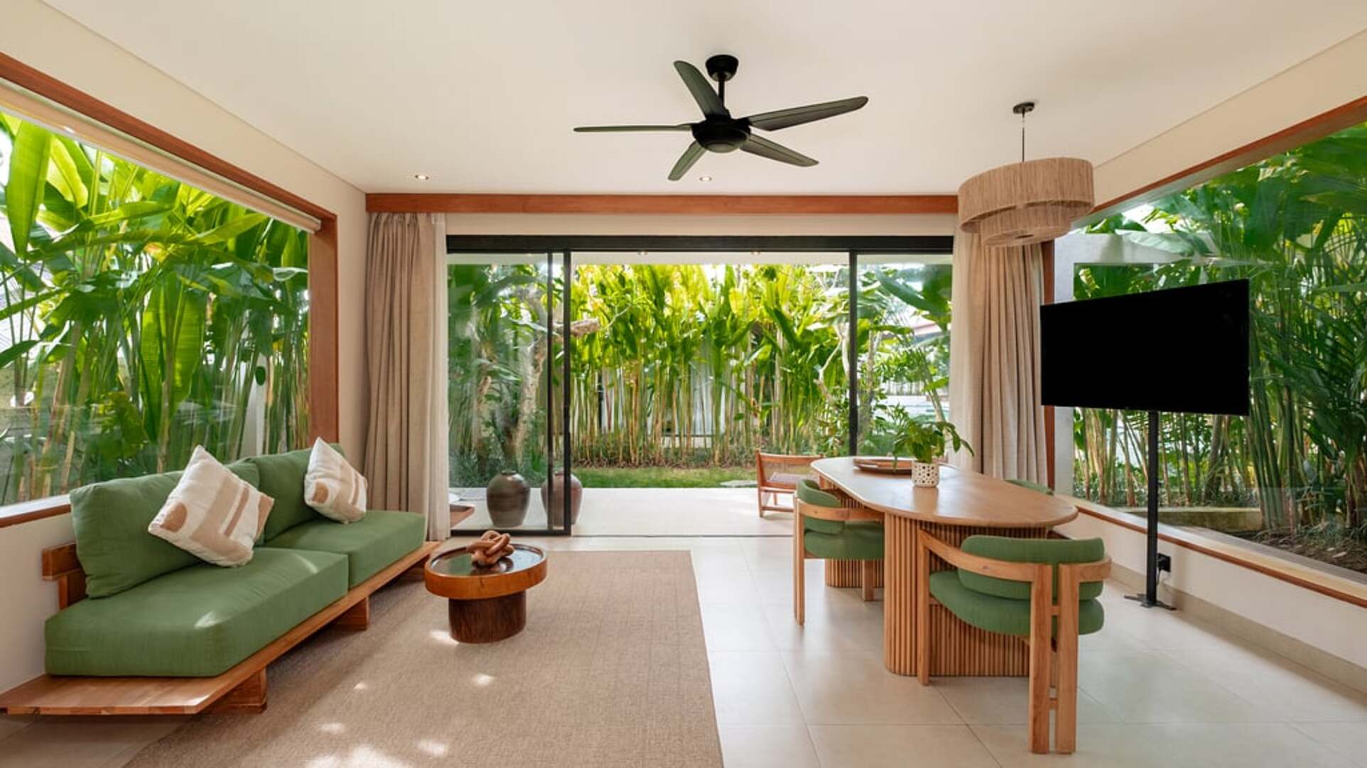 5 Star Lexington Palace Villa – Private Tropical Estate