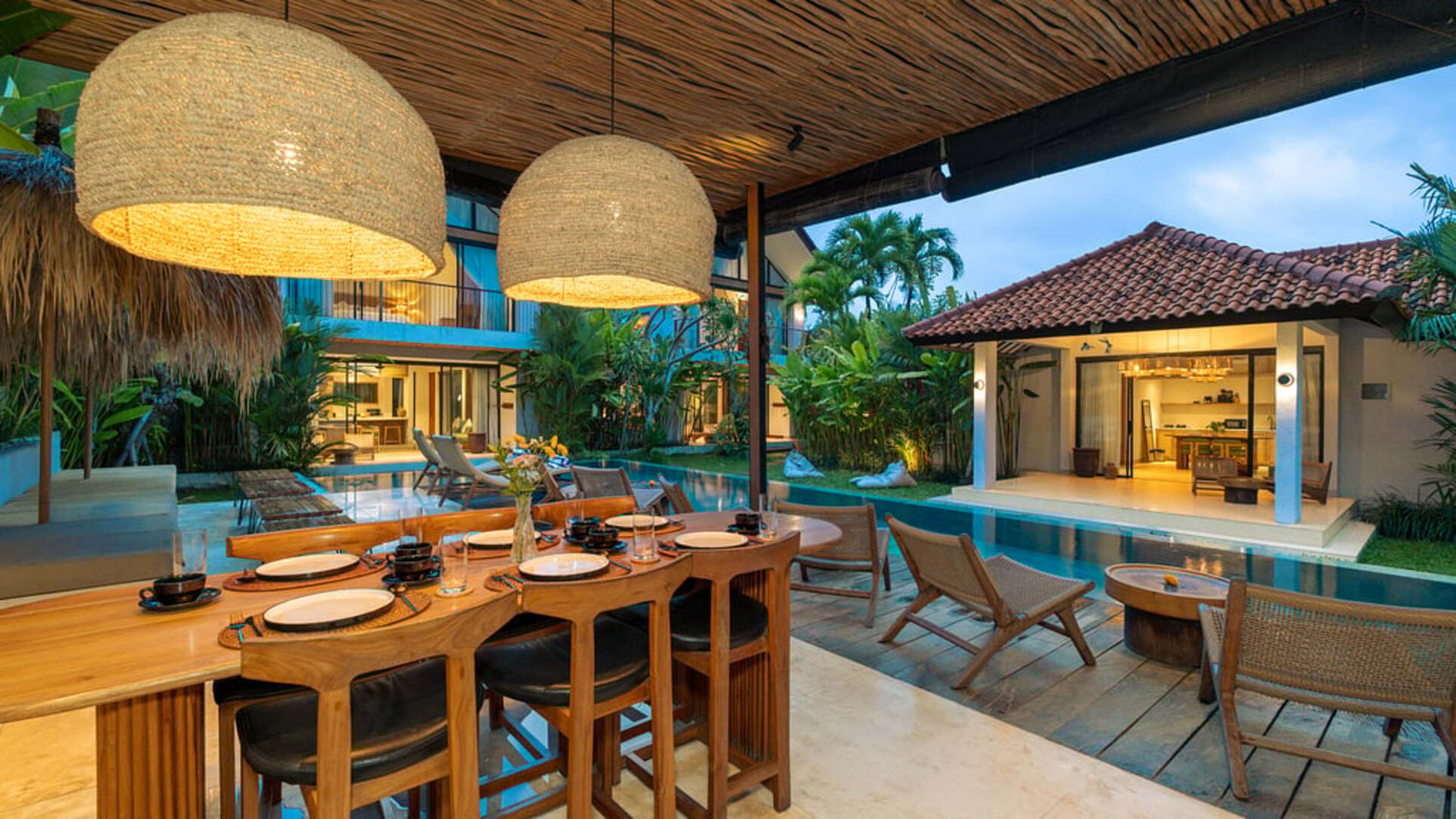 5 Star Lexington Palace Villa – Private Tropical Estate