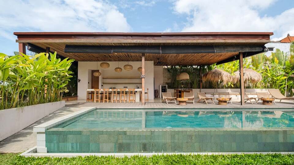 5 Star Lexington Palace Villa – Private Tropical Estate