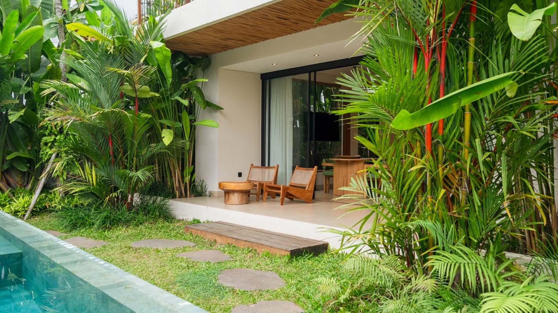 5 Star Lexington Palace Villa – Private Tropical Estate