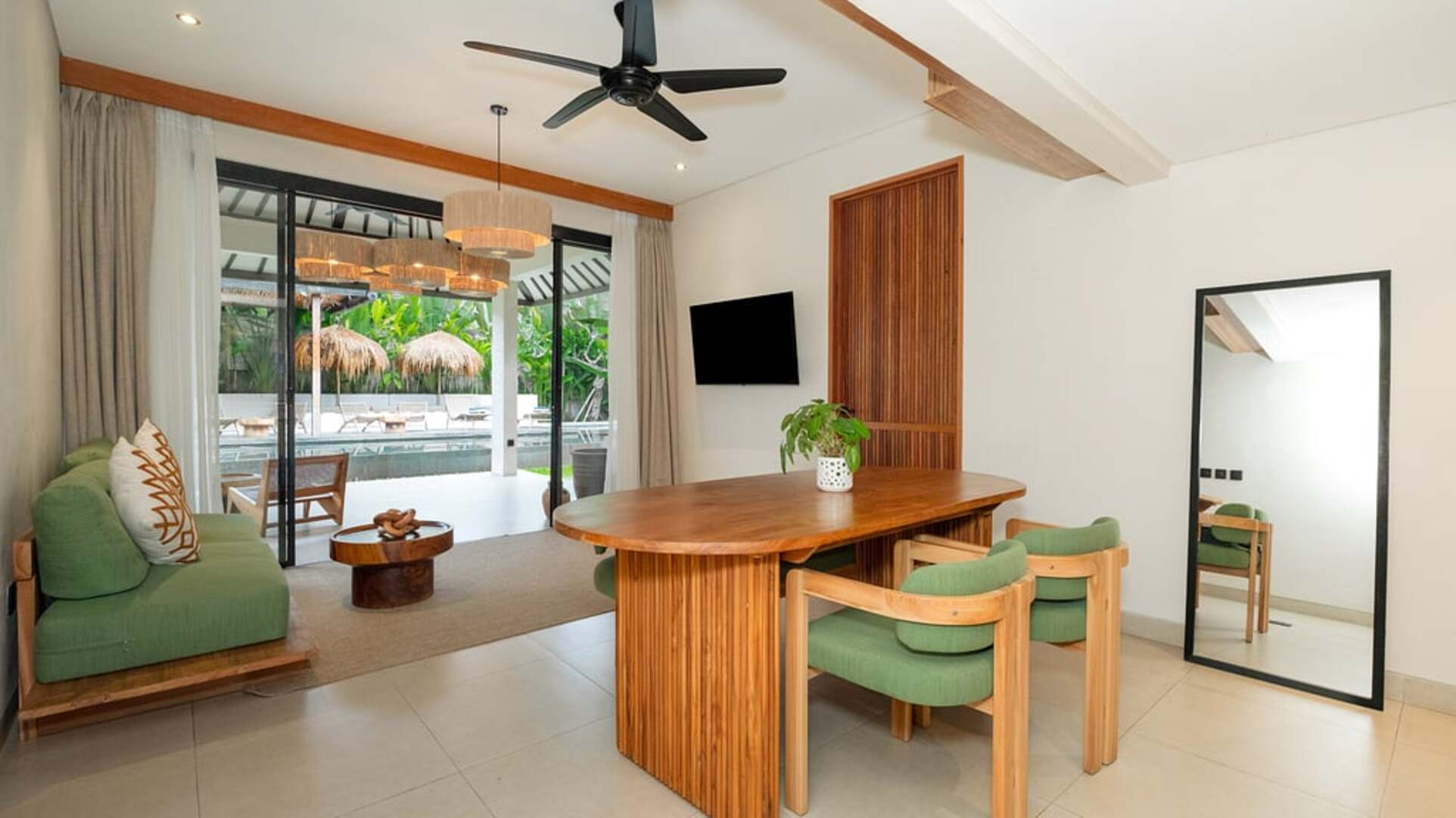5 Star Lexington Palace Villa – Private Tropical Estate