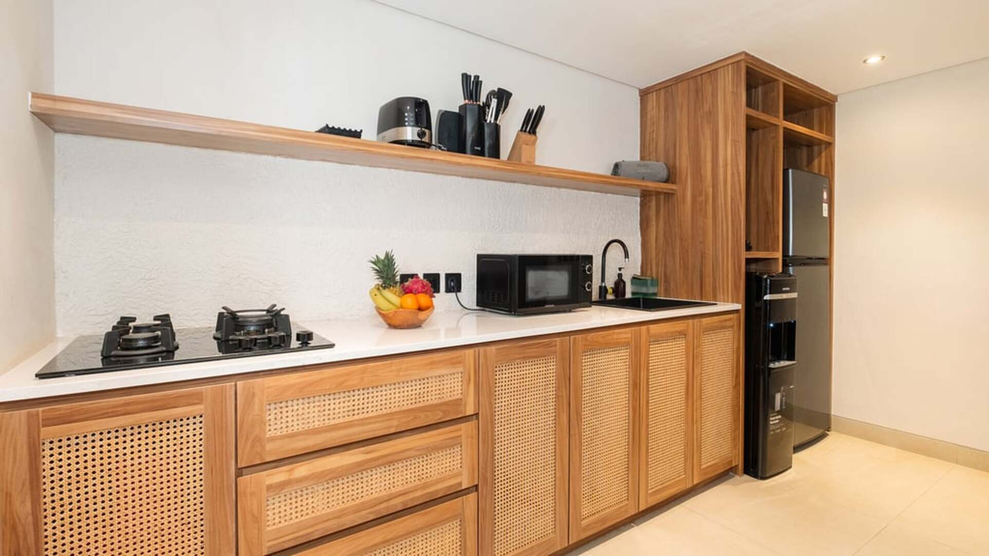 5 Star Lexington Palace Villa – Private Tropical Estate