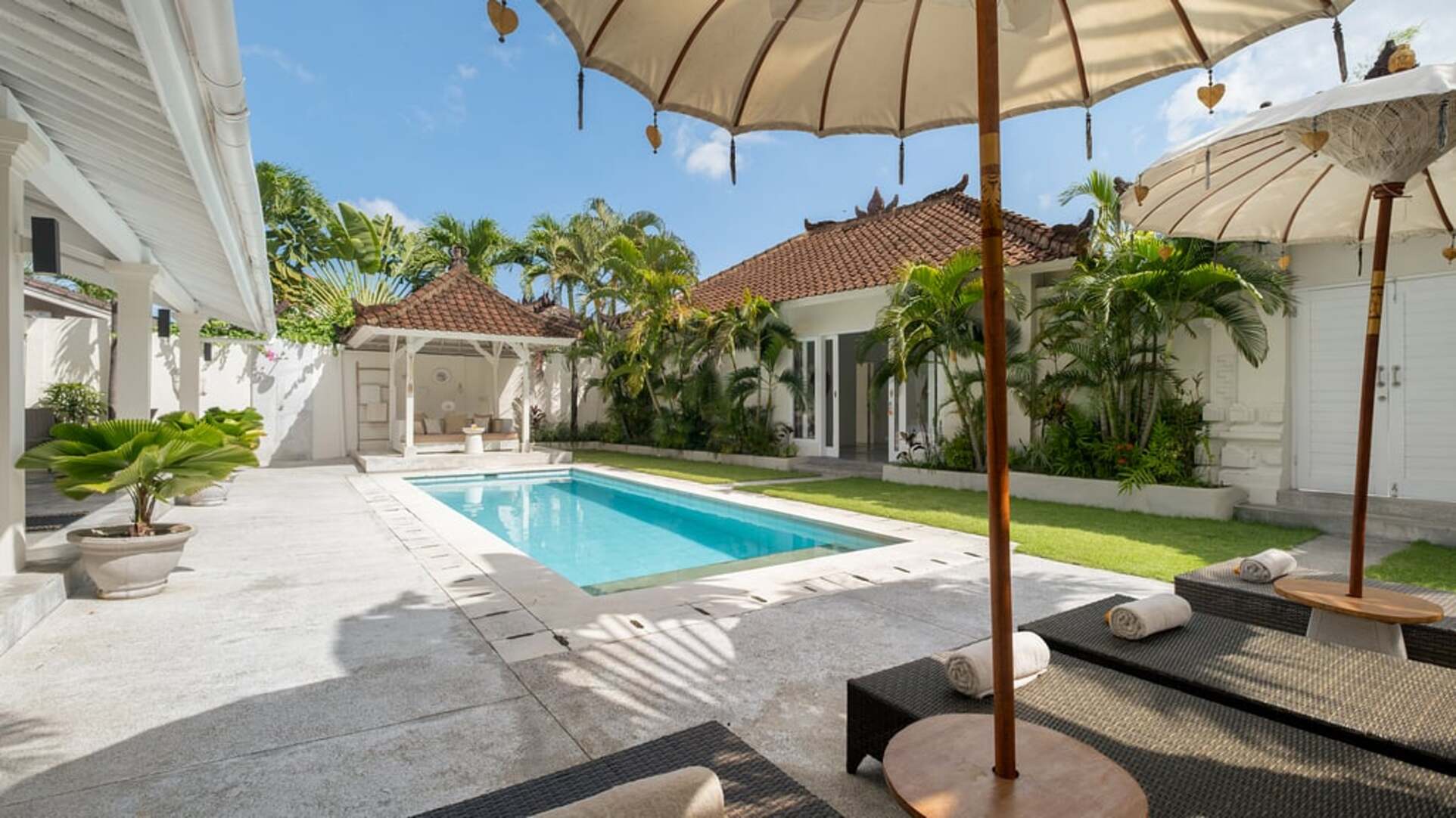 5 Star Villa Mas 3 Seminyak – Chic Tropical Escape