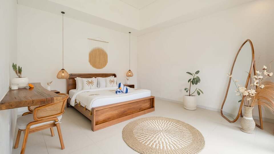5 Star Villa Victoria 2 – Tropical Seminyak Retreat