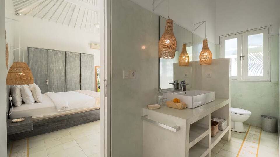 5 Star Villa Mas 4 Seminyak – Elegant Island Retreat
