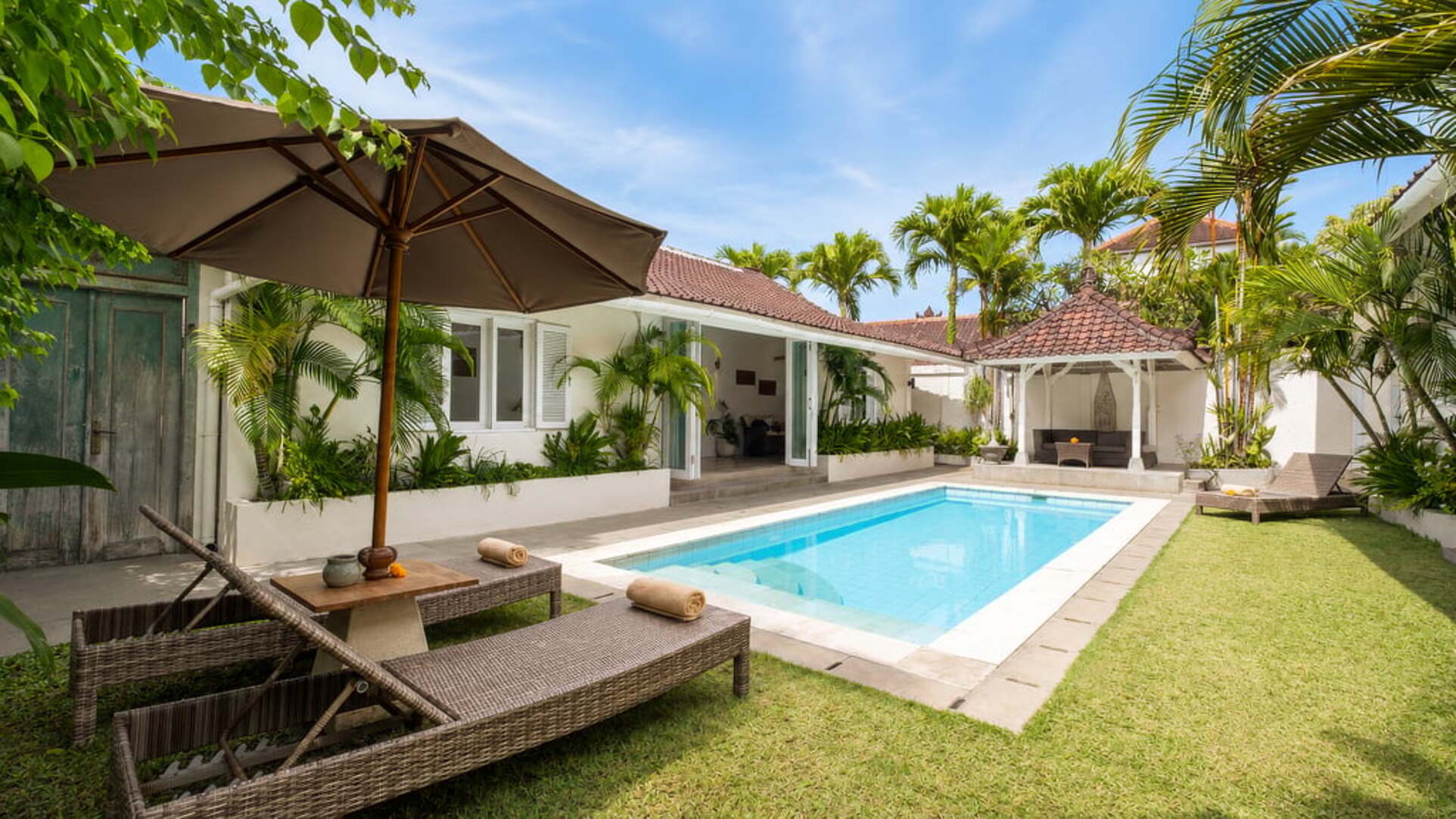 5 Star Villa Mas 4 Seminyak – Elegant Island Retreat