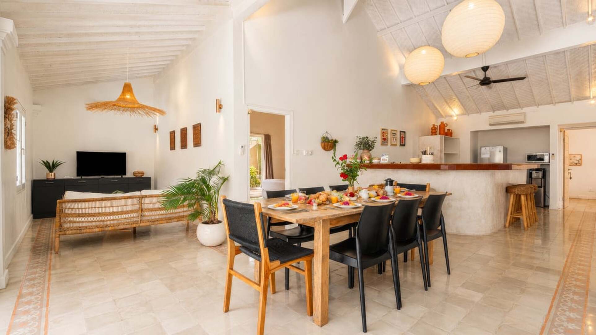 5 Star Villa Mas 4 Seminyak – Elegant Island Retreat