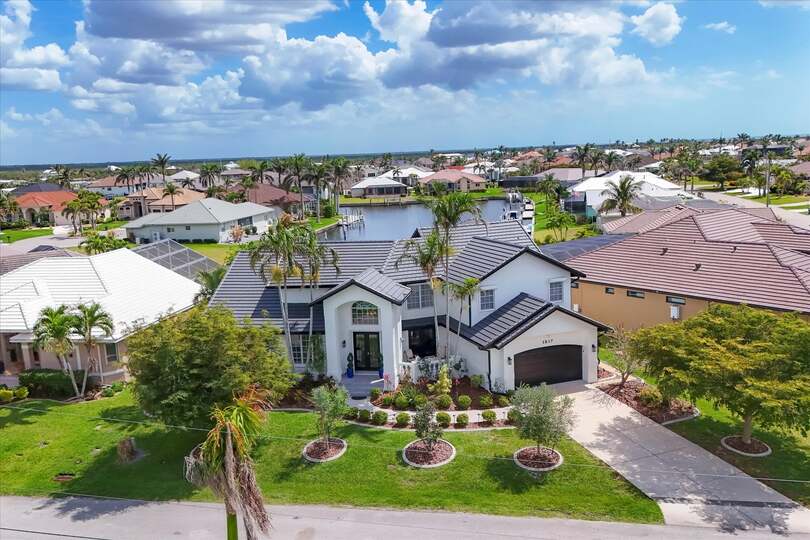 4 Bedroom, 3.5 Bathroom, Waterfront Home with Private Pool in Punta Gorda, FL