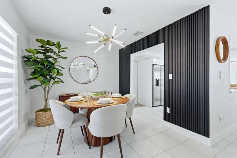 Dining table seats 4