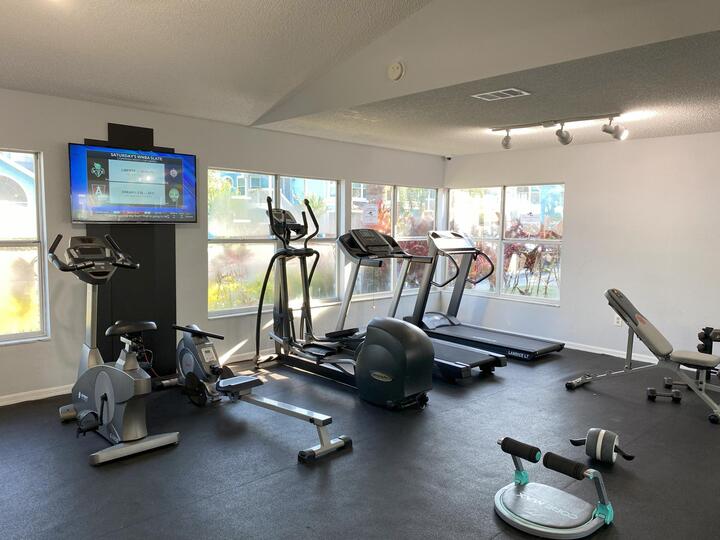 Gym (Angle)