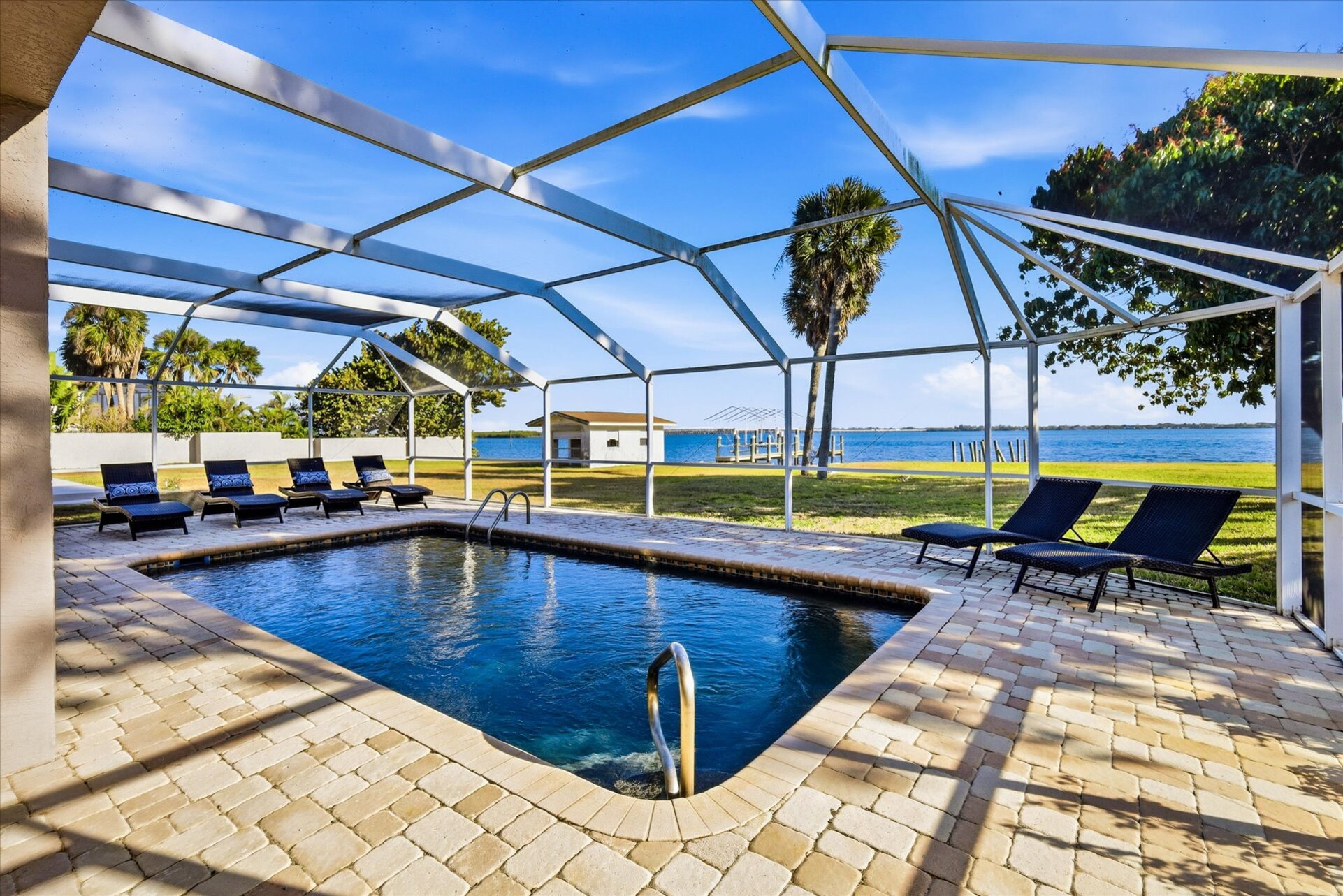 Enjoy the gorgeous view while soaking up the infamous Florida sunshine.  Pool size 11' x 22'