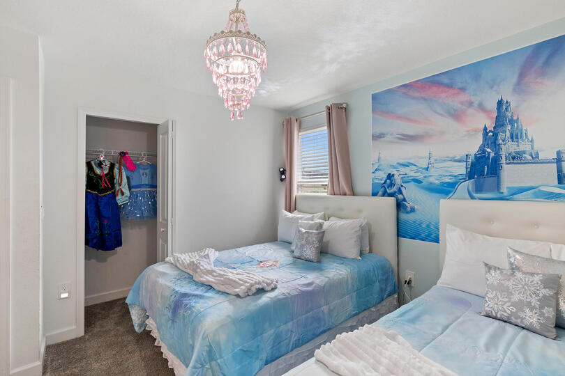 Two Doubles Bedroom 7 Frozen Theme