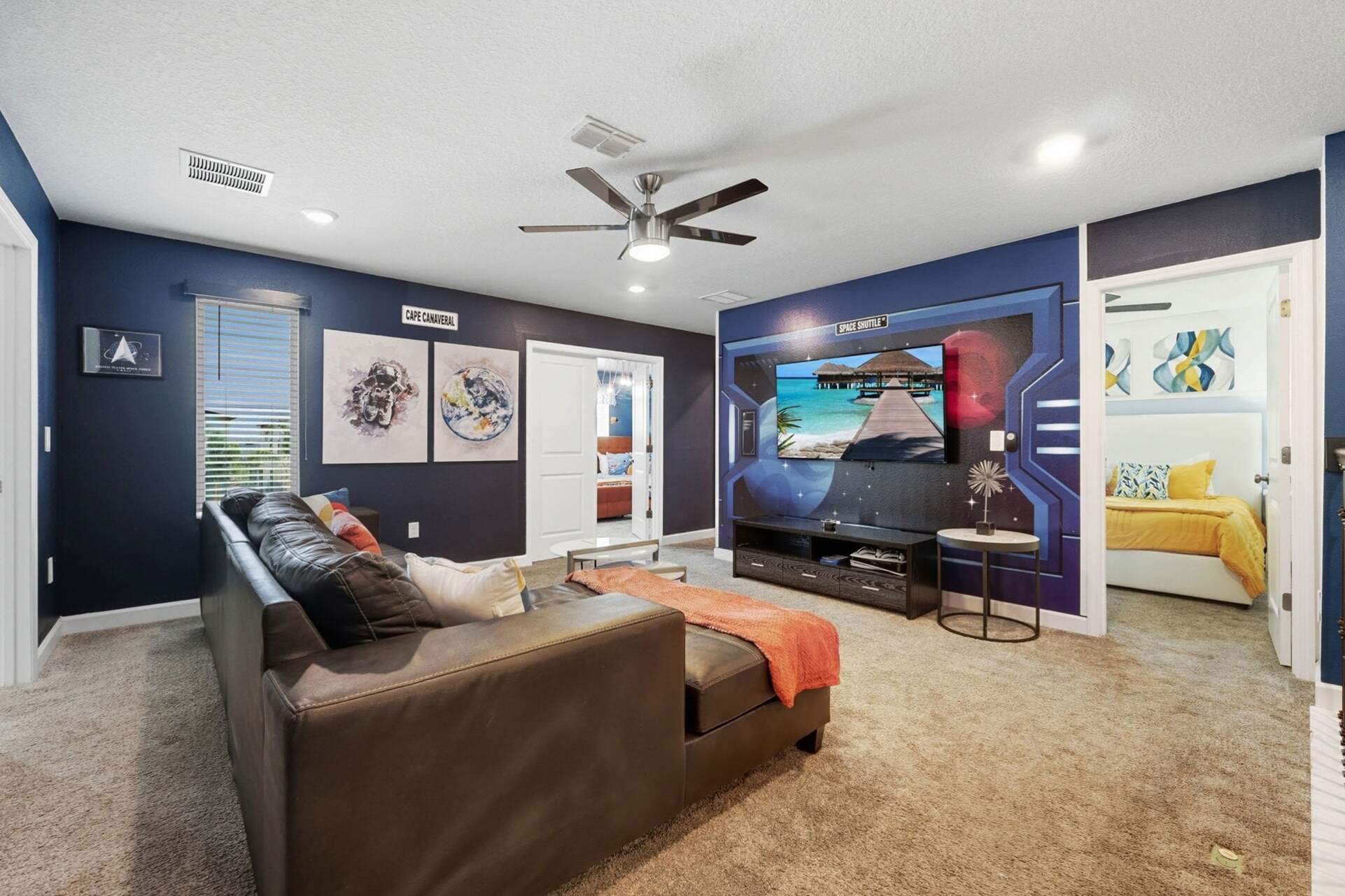 Stunning 10 Bedroom Home in Davenport, 6705