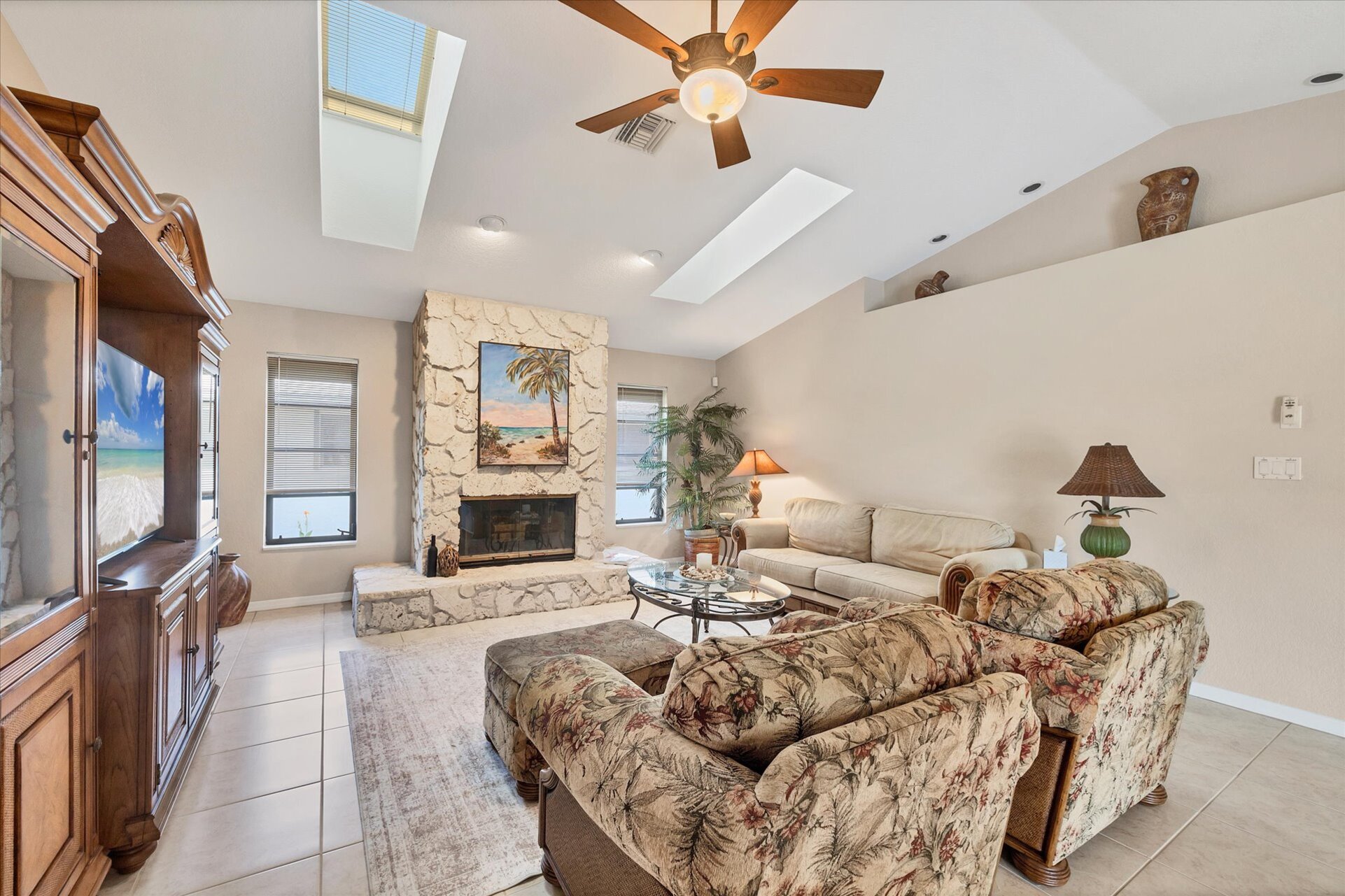 Amazing bright and open living room with 55" Smart TV